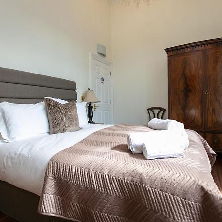 Old Down Manor Hotel ブリストル エクステリア 写真